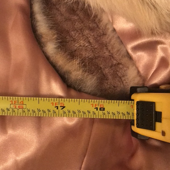 100% Real Fur Rabbit Vest Size S/M White Brown Silk Polyester Inside. Hip length - Picture 11 of 15